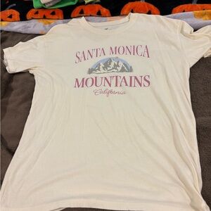 Hollister Cream Santa Monica Mountains Tee